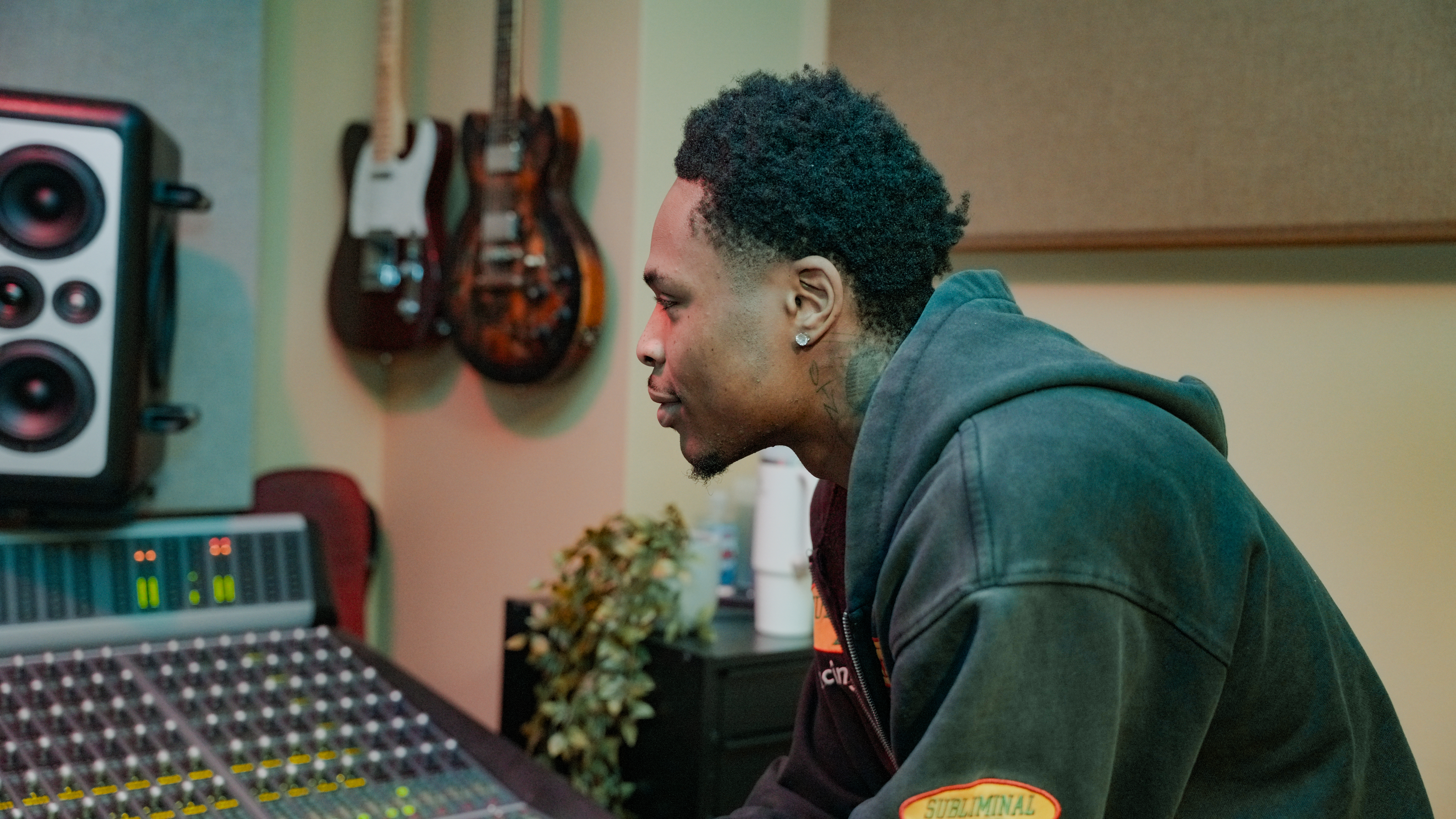 Sweet Dreams Studio A focused workspace for professional musicians
